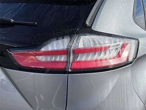 Used 2024 Ford Edge ST-Line image 13