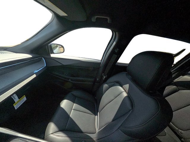 Used 2026 Jeep Cherokee Limited AWD/4WD image 33