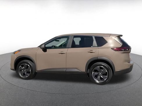 Used 2025 Nissan Rogue SV image 4