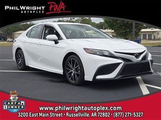Used 2023 Toyota Camry SE image 1