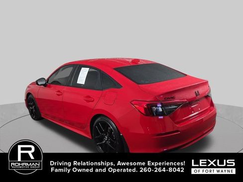 Used 2022 Honda Civic Sport image 9