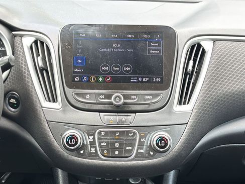 Used 2024 Chevrolet Malibu LT FWD image 19