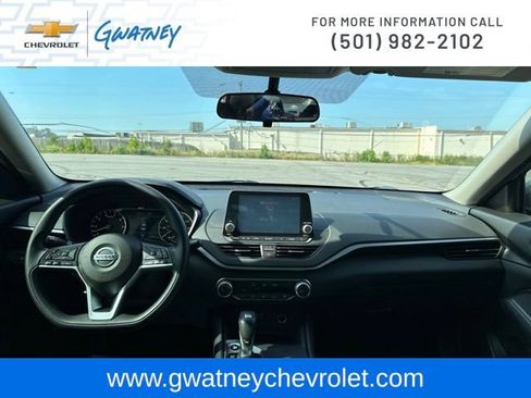 Used 2020 Nissan Altima 2.5 S FWD image 22