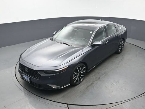 Used 2023 Honda Accord Touring image 38