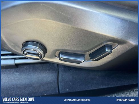 Used 2026 Volvo XC60 B5 Core w/ Climate Package image 17
