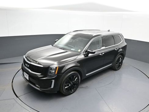 Certified 2022 Kia Telluride SX w/ SX Prestige Package AWD/4WD image 36