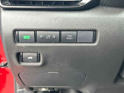 Used 2023 Nissan Sentra SV w/ SV Premium Package image 15