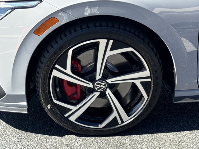 Used 2024 Volkswagen GTI SE FWD image 15