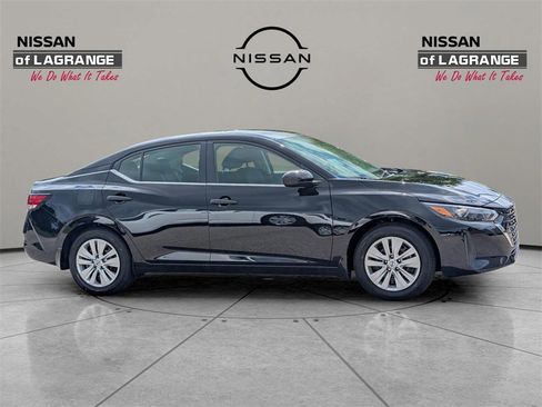 New 2025 Nissan Sentra S image 4