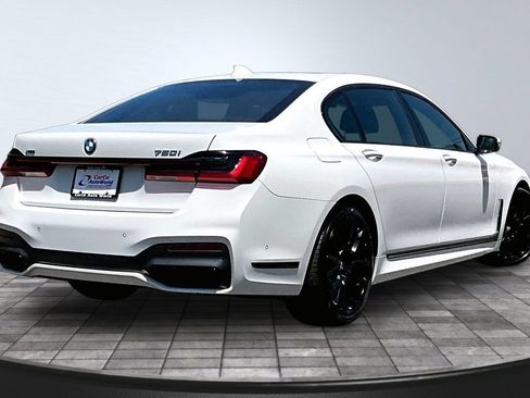 Used 2021 BMW 750i xDrive w/ M Sport Package AWD/4WD image 5