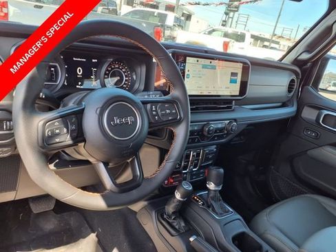 Used 2024 Jeep Gladiator Mojave w/ Steel Bumper Group image 10
