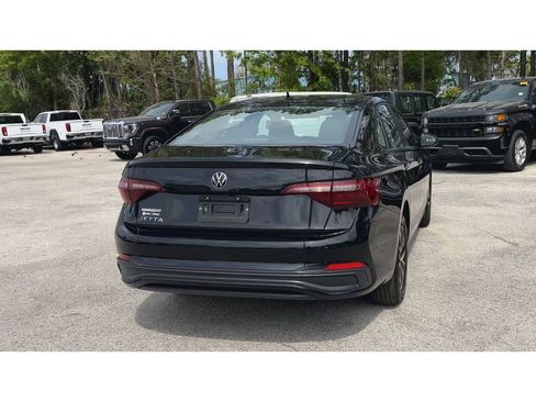 Used 2024 Volkswagen Jetta S image 8