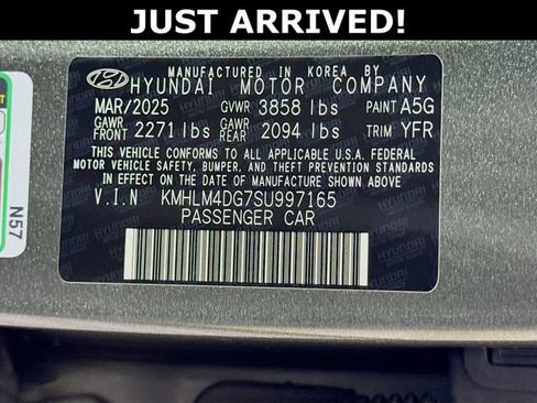 Used 2025 Hyundai Elantra Sport FWD image 44
