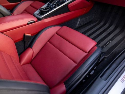 Certified 2025 Porsche 911 Carrera RWD image 50