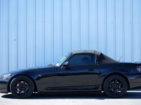 Used 2006 Honda S2000 image 10