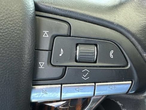 Used 2023 Cadillac Escalade ESV Luxury RWD image 29