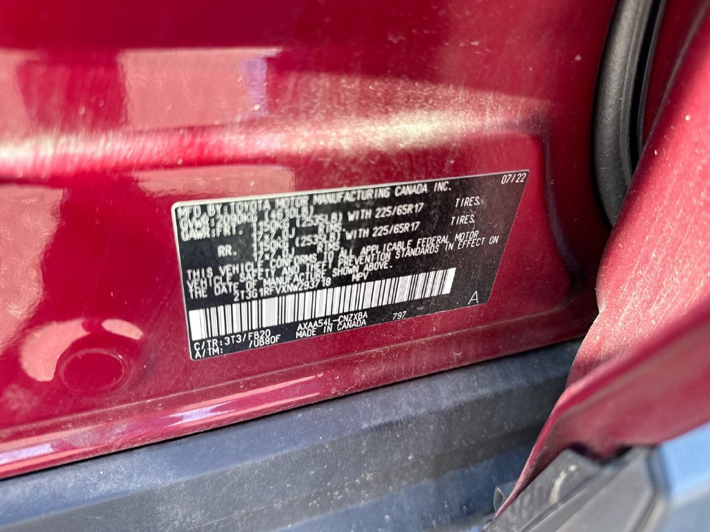 Used 2022 Toyota RAV4 LE AWD/4WD image 27