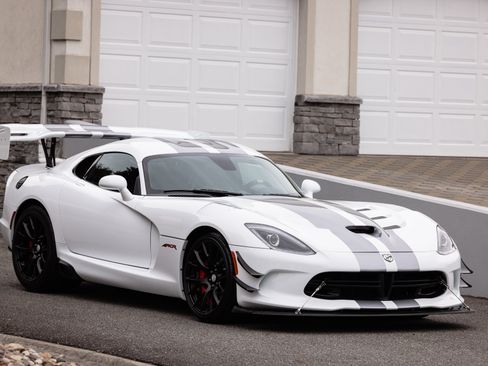 Used 2017 Dodge Viper ACR w/ Extreme Aero Package RWD image 5