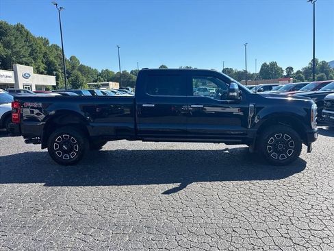 Used 2023 Ford F250 Platinum AWD/4WD image 9