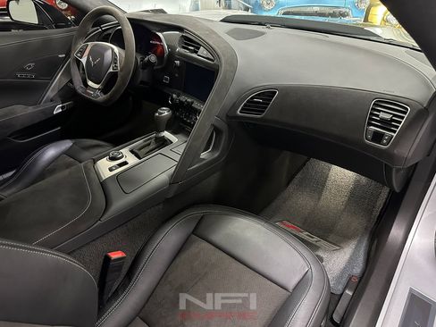 Used 2016 Chevrolet Corvette Z06 w/ 3LZ Preferred Equipment Group image 37