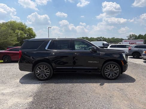 Used 2026 GMC Yukon Denali Ultimate AWD/4WD image 14