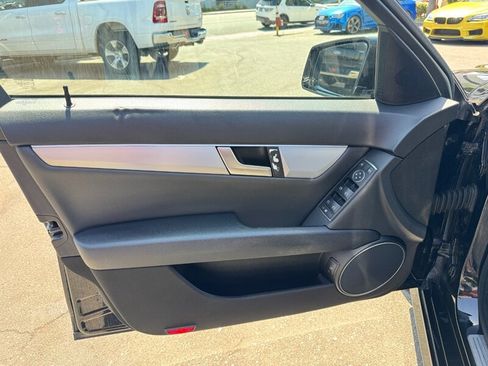 Used 2012 Mercedes-Benz C 250 Sedan image 21