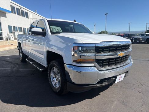 Used 2018 Chevrolet Silverado 1500 LT w/ Trailering Package AWD/4WD image 1