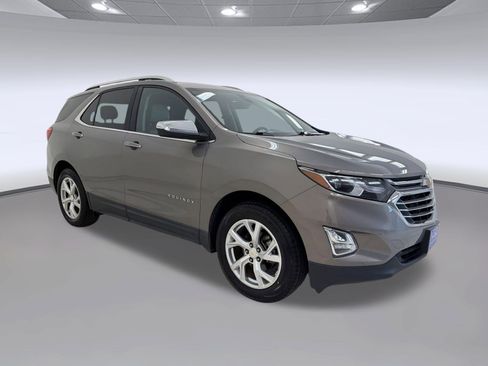 Used 2018 Chevrolet Equinox Premier AWD/4WD image 7