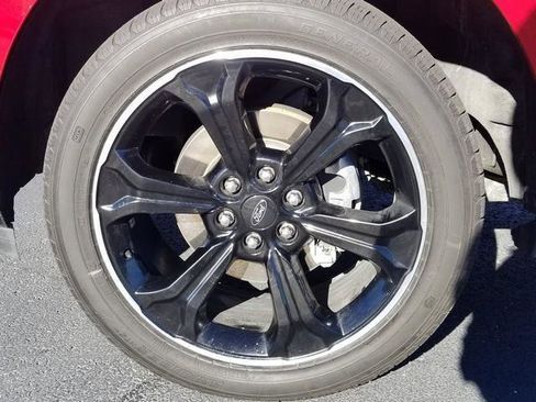 Used 2022 Ford Expedition Limited image 28