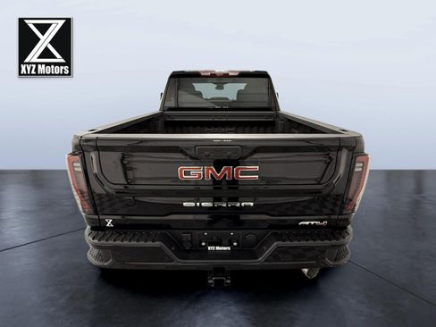 Used 2025 GMC Sierra 2500 AT4 w/ AT4 Premium Plus Package image 5