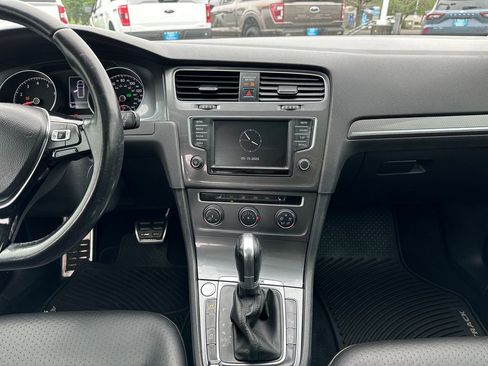 Used 2017 Volkswagen Golf Alltrack SE AWD/4WD image 18