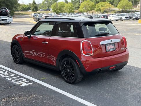 Used 2015 MINI Cooper 2-Door Hardtop FWD image 5