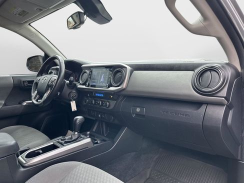 Used 2022 Toyota Tacoma SR5 image 36