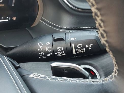 Certified 2021 Jeep Grand Cherokee L Overland w/ Luxury Tech Group IV AWD/4WD image 23