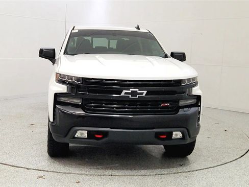 Used 2020 Chevrolet Silverado 1500 LT Trail Boss image 2
