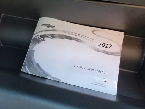 Used 2017 Chevrolet Impala LT image 36