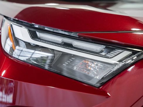 Certified 2025 Toyota RAV4 LE AWD/4WD image 11