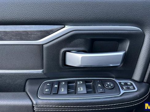 Used 2024 RAM 2500 Big Horn w/ Bed Utility Group image 11