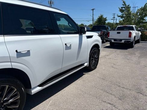 Used 2026 INFINITI QX80 Autograph w/ Premium Cargo Package AWD/4WD image 10