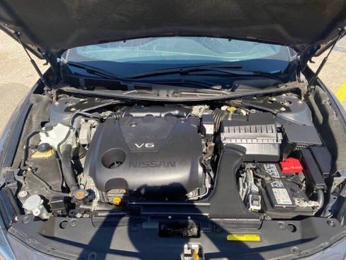 Used 2021 Nissan Maxima Platinum w/ 40th Anniversary Package FWD image 5