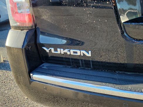 Used 2016 GMC Yukon Denali w/ Open Road Package image 19