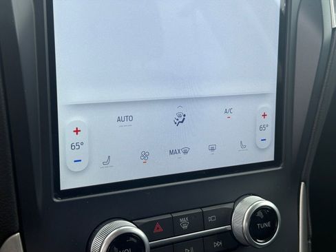 Used 2022 Ford Edge SEL w/ Convenience Package image 29