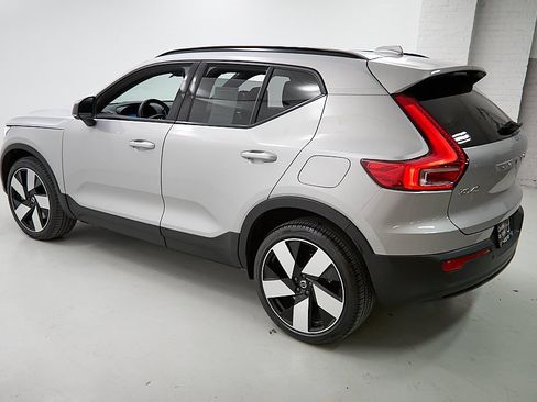 Certified 2023 Volvo XC40 Recharge Ultimate image 7
