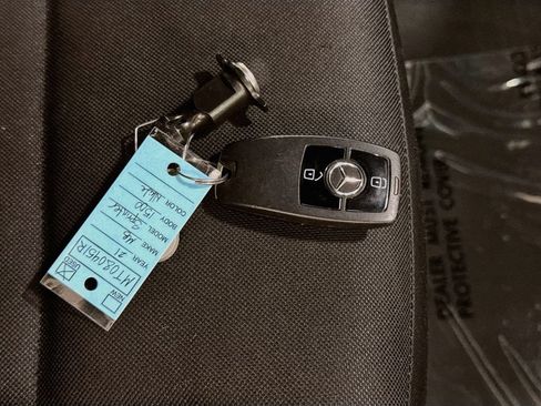Used 2021 Mercedes-Benz Sprinter 1500 image 39