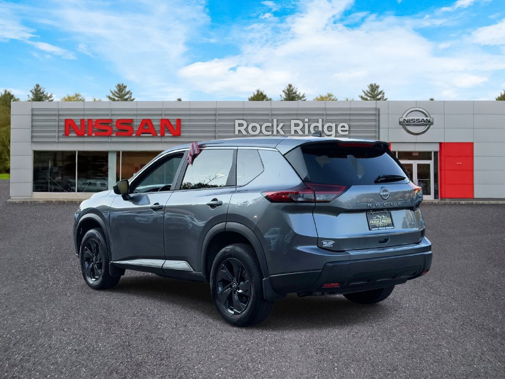 Used 2026 Nissan Rogue SV w/ Cold Weather Package AWD/4WD image 7
