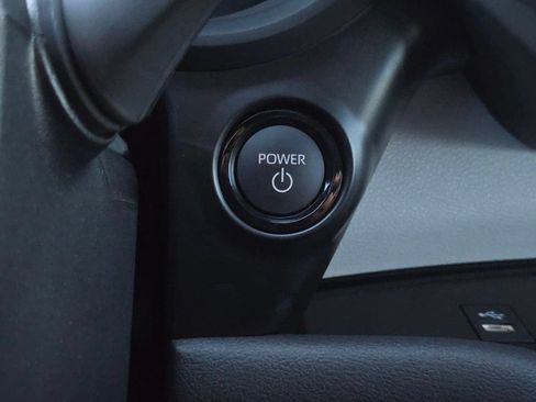 Certified 2026 Toyota Sienna XLE FWD image 20