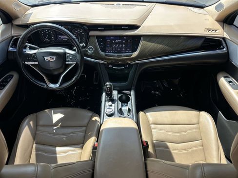Used 2020 Cadillac XT6 Sport w/ Platinum Package image 10