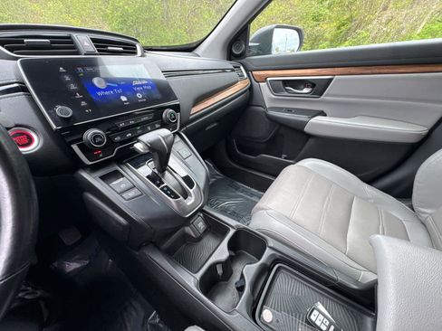 Used 2018 Honda CR-V Touring image 23