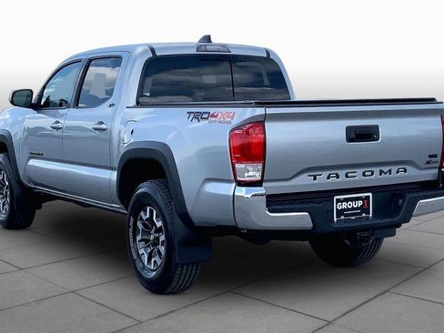 Used 2023 Toyota Tacoma TRD Off-Road AWD/4WD image 12