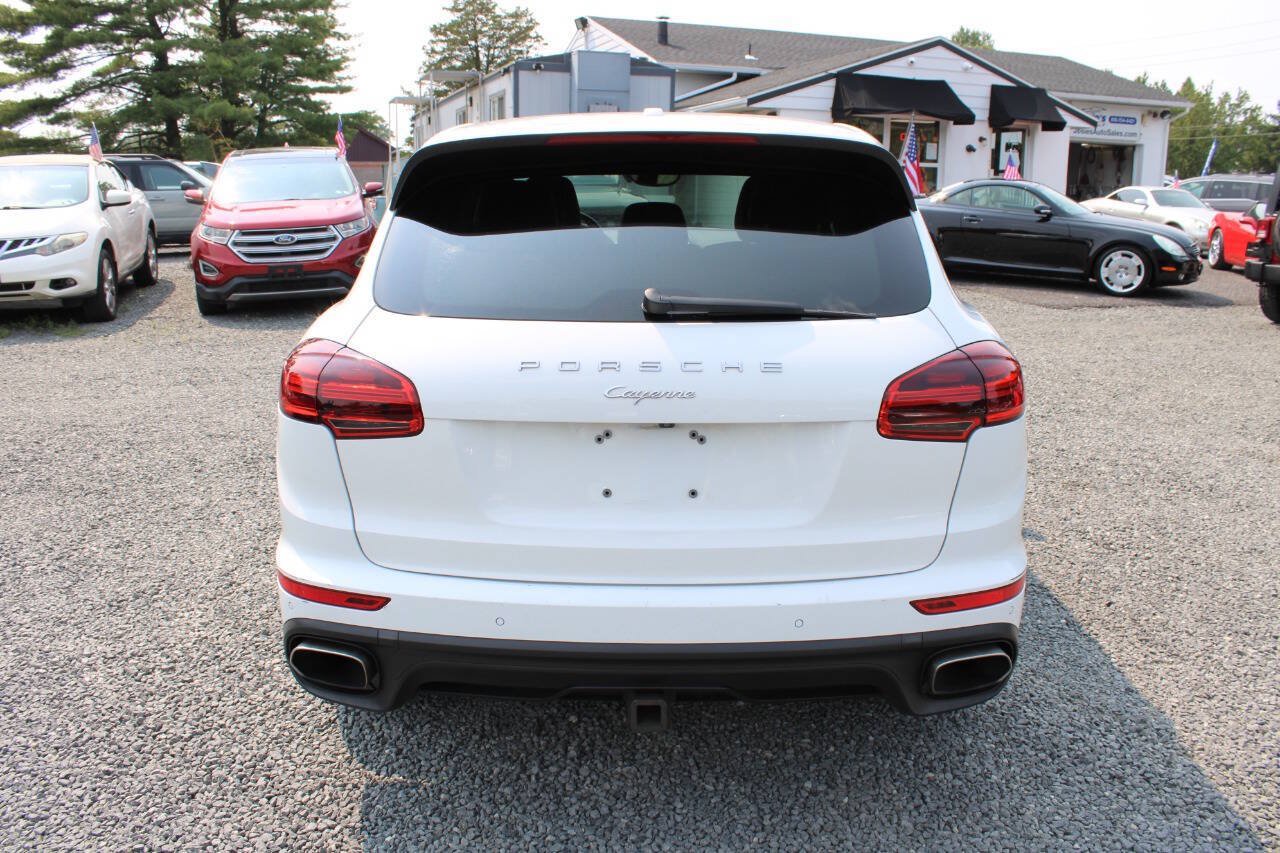 Used 2018 Porsche Cayenne Platinum Edition AWD/4WD image 8